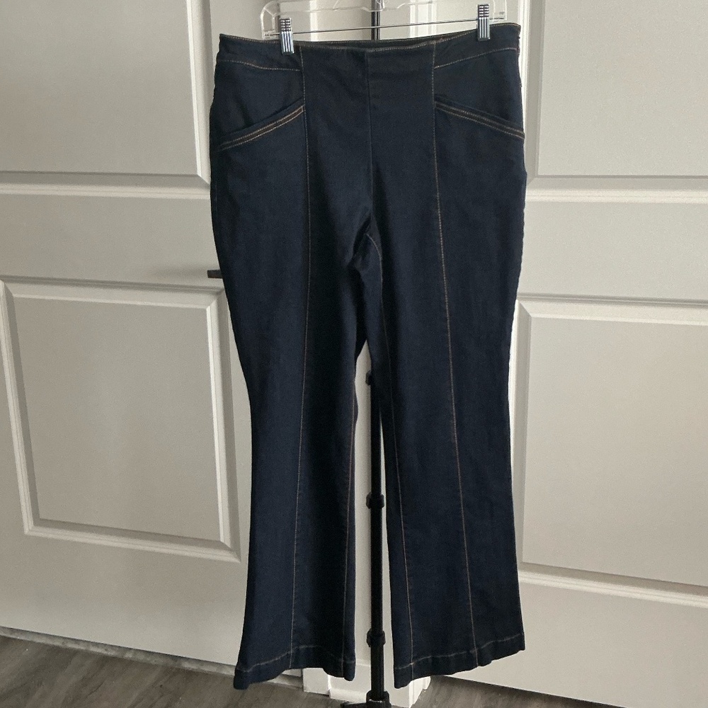 INC Woman Dark Wash Side Zip jeans, size 14W